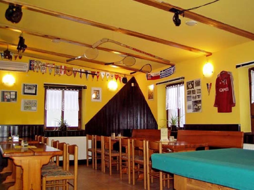 Restaurace a Penzion u Vladaru Mikulášovice Exterior foto